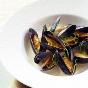 COCONUT LIME MUSSELS
